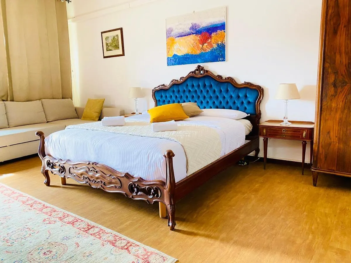 Pang'S Guesthouse Mestre Bed and breakfast